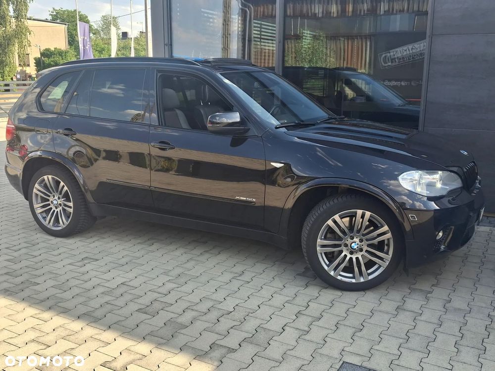 BMW X5 5.0i xDrive - 2