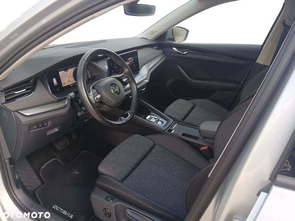 Skoda Octavia 2.0 TDI Style DSG - 14
