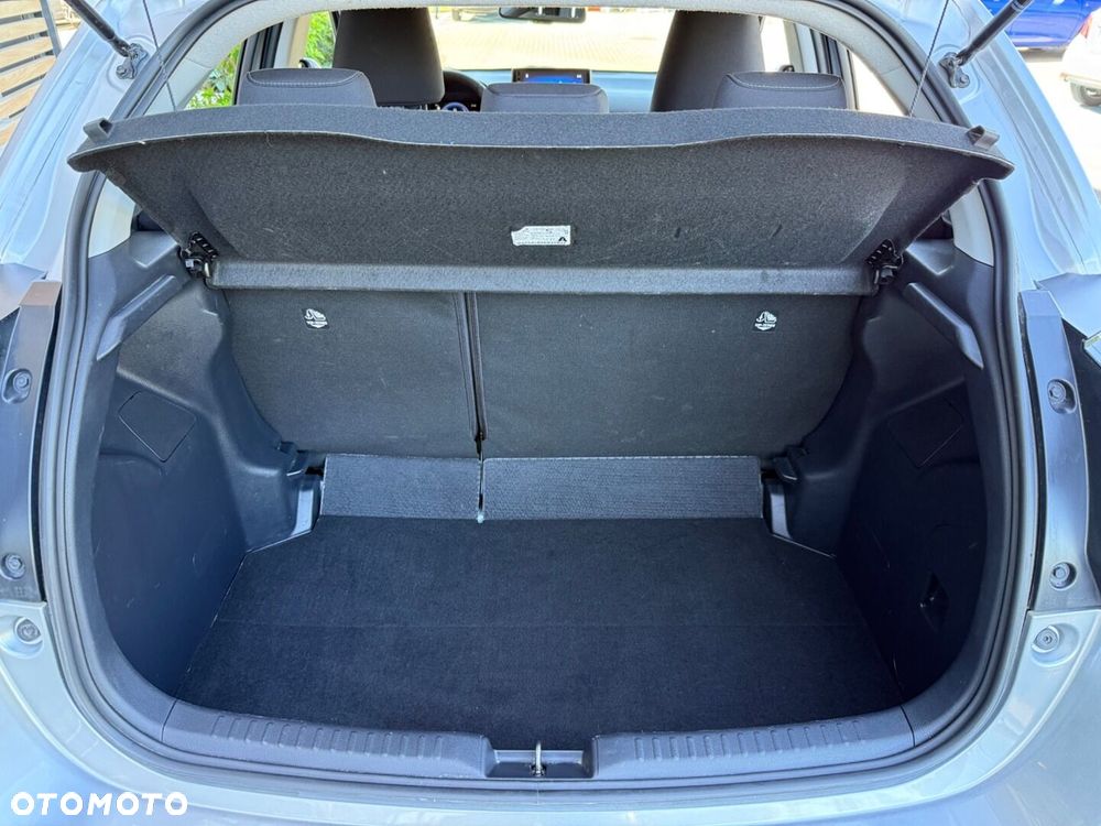 Toyota Yaris Hybrid 1.5 Style - 11