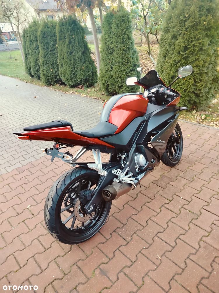 Yamaha YZF - 3