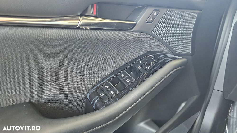 Mazda 3 e-Skyactiv X186 MHEV Center-Line - 10