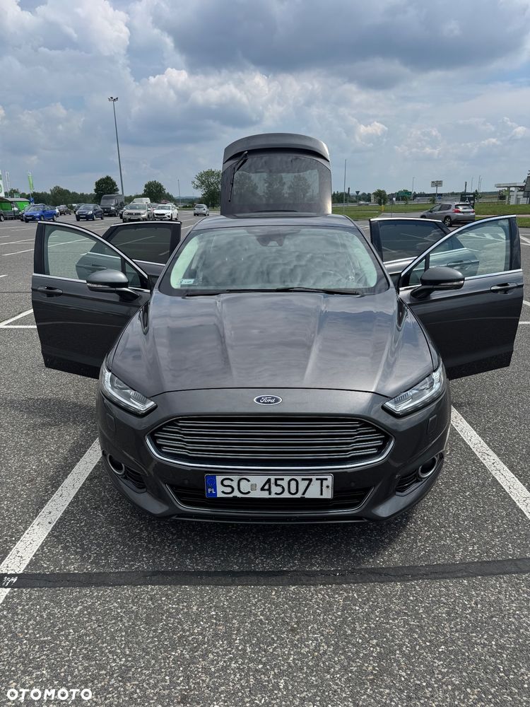 Ford Mondeo 2.0 TDCi Titanium PowerShift - 11