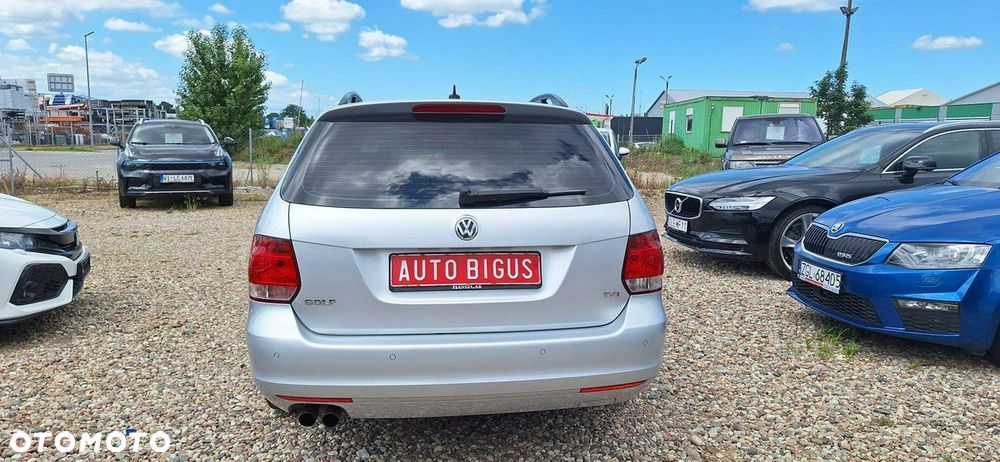 Volkswagen Golf - 6