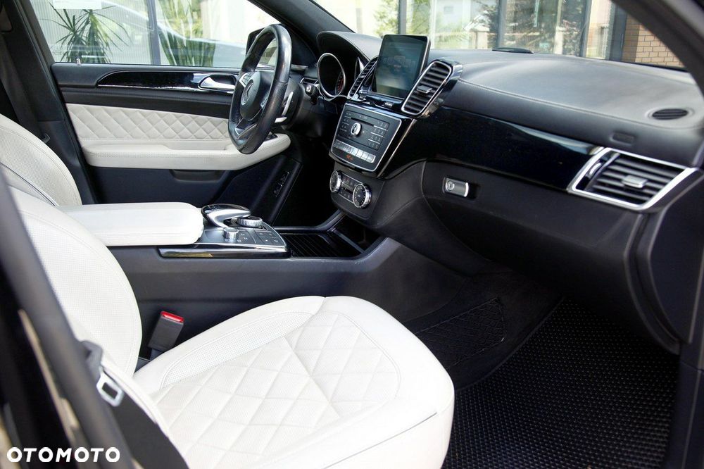 Mercedes-Benz GLE - 13