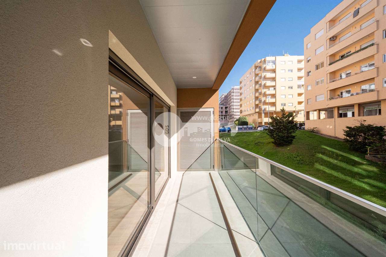 Apartamento T2 novo em Real c/ garagem para 3 carros | Braga - Grande imagem: 4/29