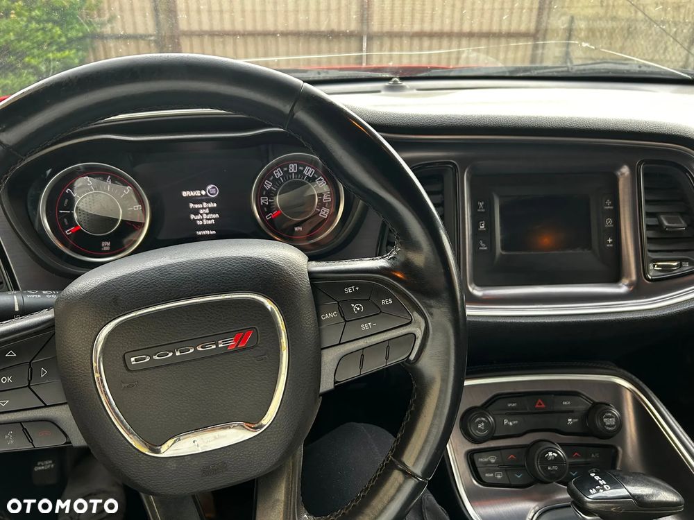 Dodge Challenger - 17