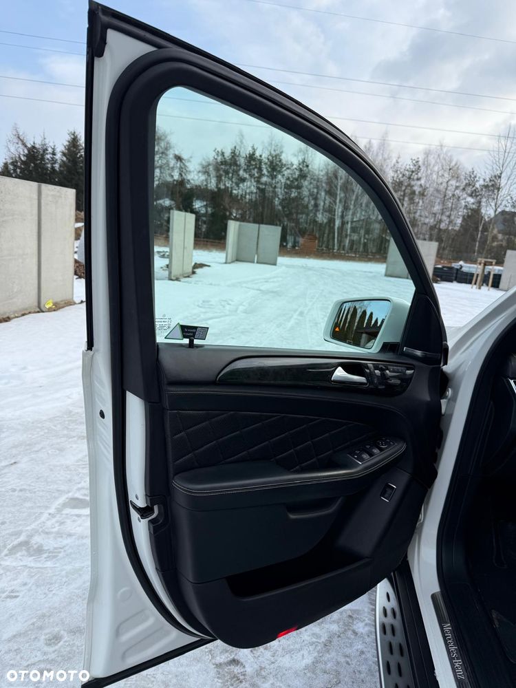 Mercedes-Benz ML - 11