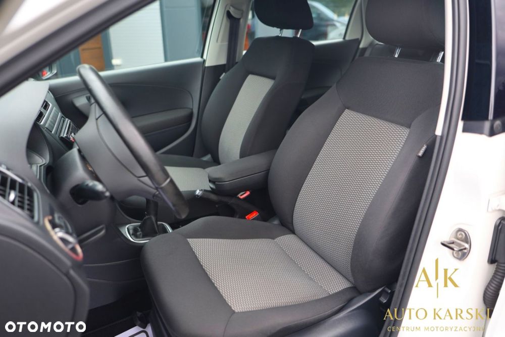 Volkswagen Polo - 28