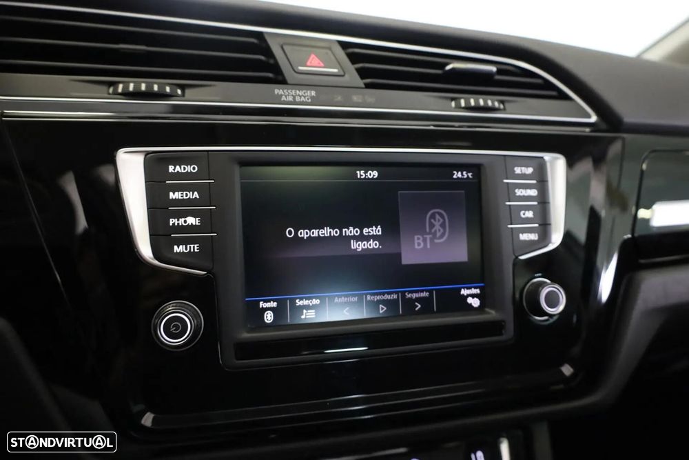 VW Touran 1.6 TDI R-Line DSG - 36