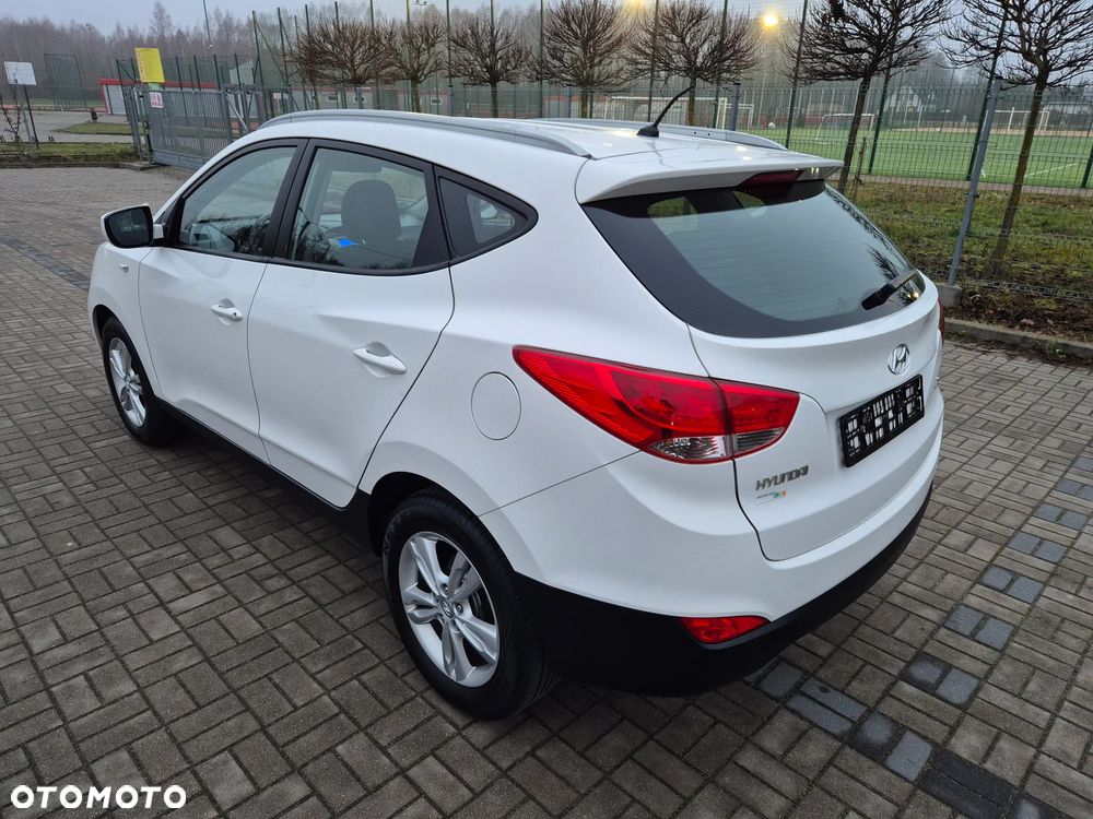 Hyundai ix35 1.6 2WD UEFA EURO 2012 Edition - 22