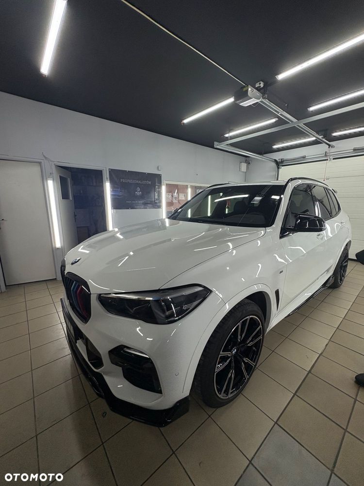 BMW X5 2019 photo 2
