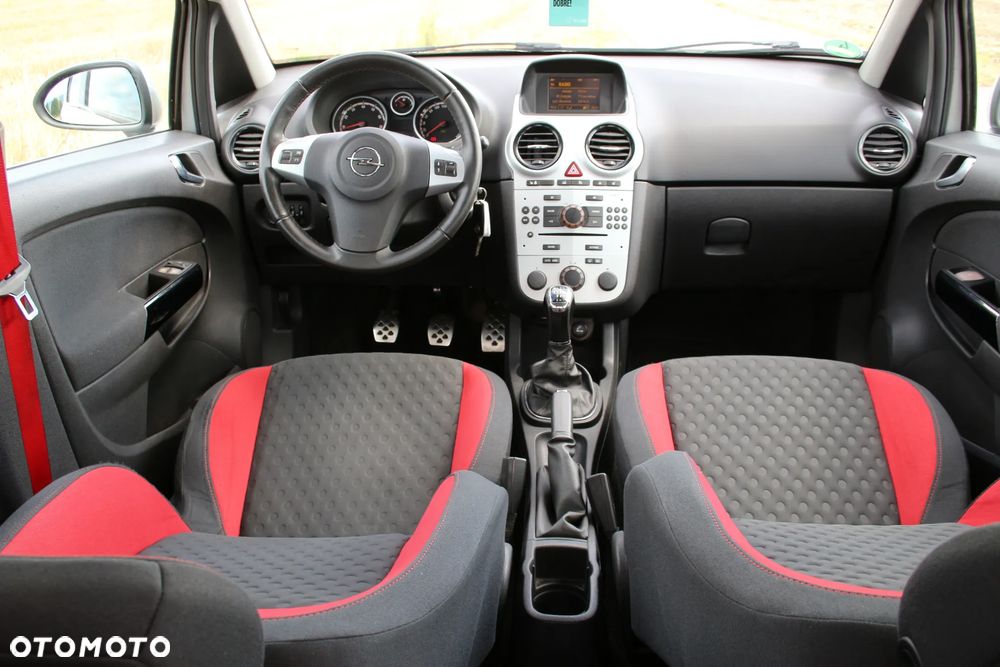 Opel Corsa 1.6T GSI - 29