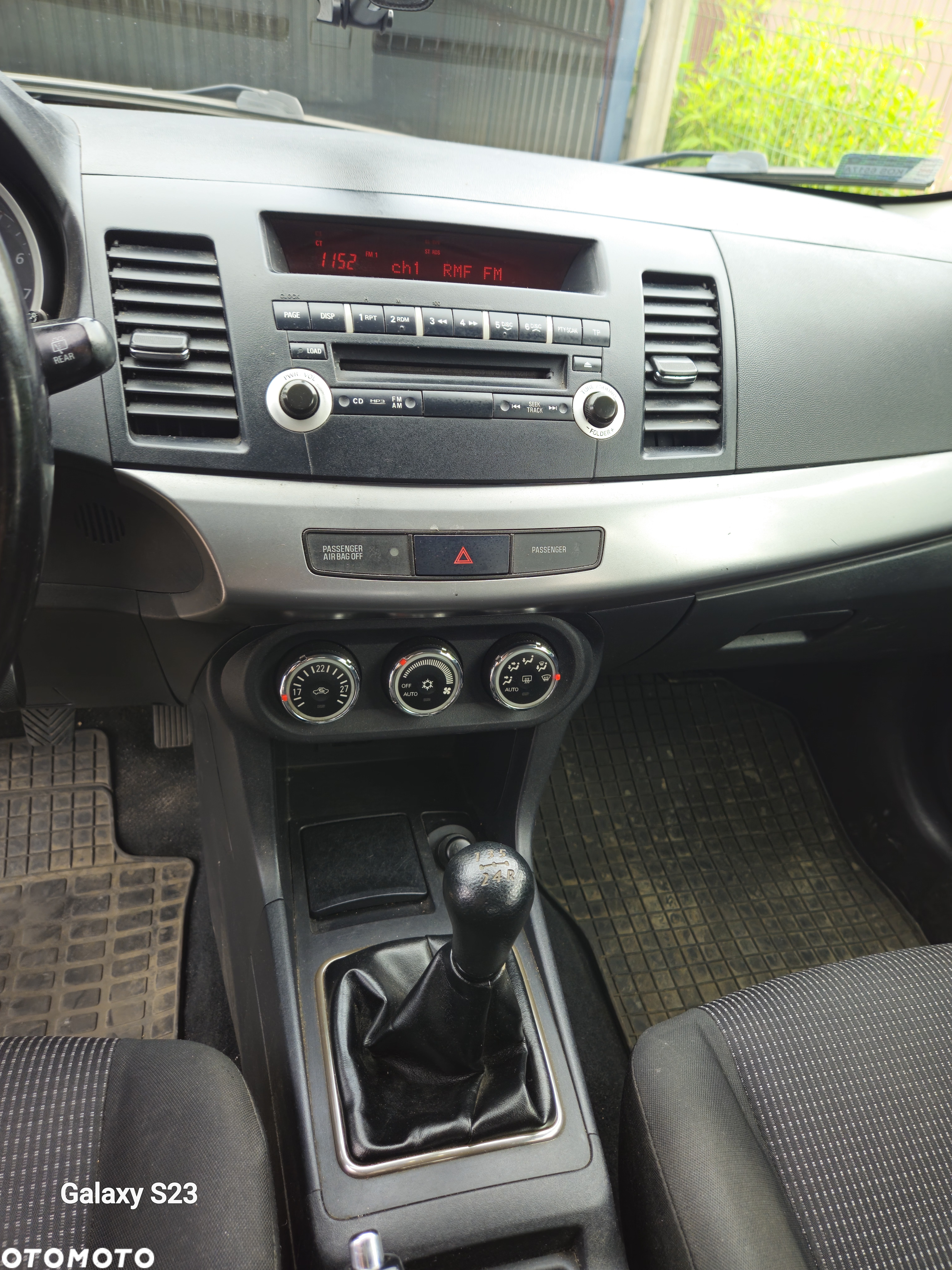 Mitsubishi Lancer 1.5 Inform - 9