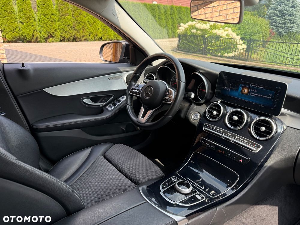 Mercedes-Benz Klasa C 220 d 9G-TRONIC Avantgarde - 16