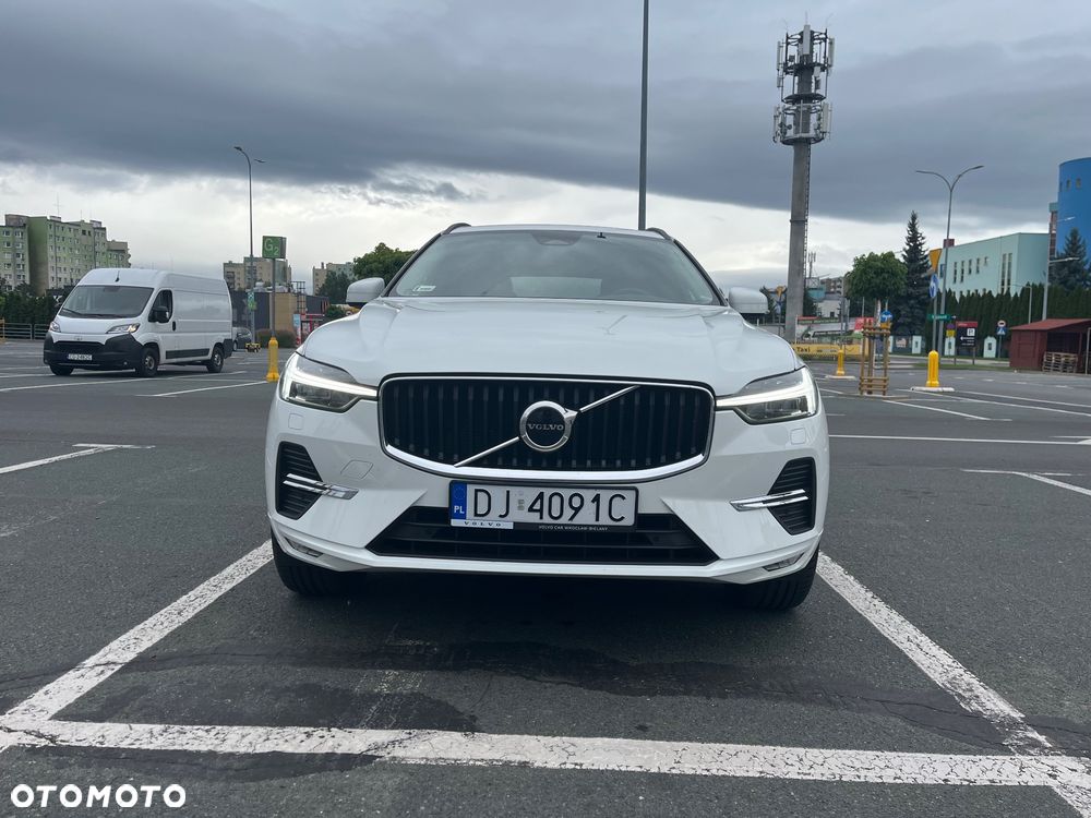 Volvo XC 60 B4 B Momentum - 2