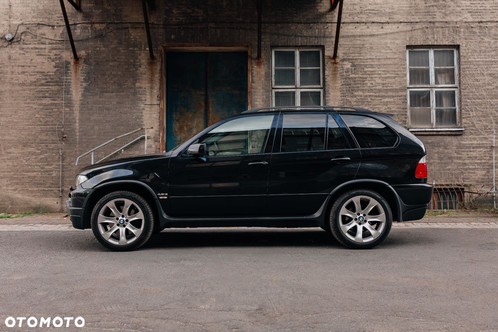 BMW X5 4.8 is - 3