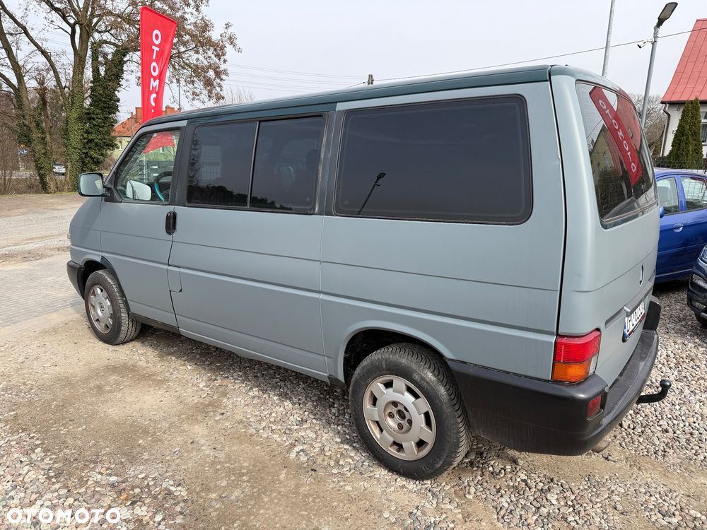 Volkswagen Multivan - 11