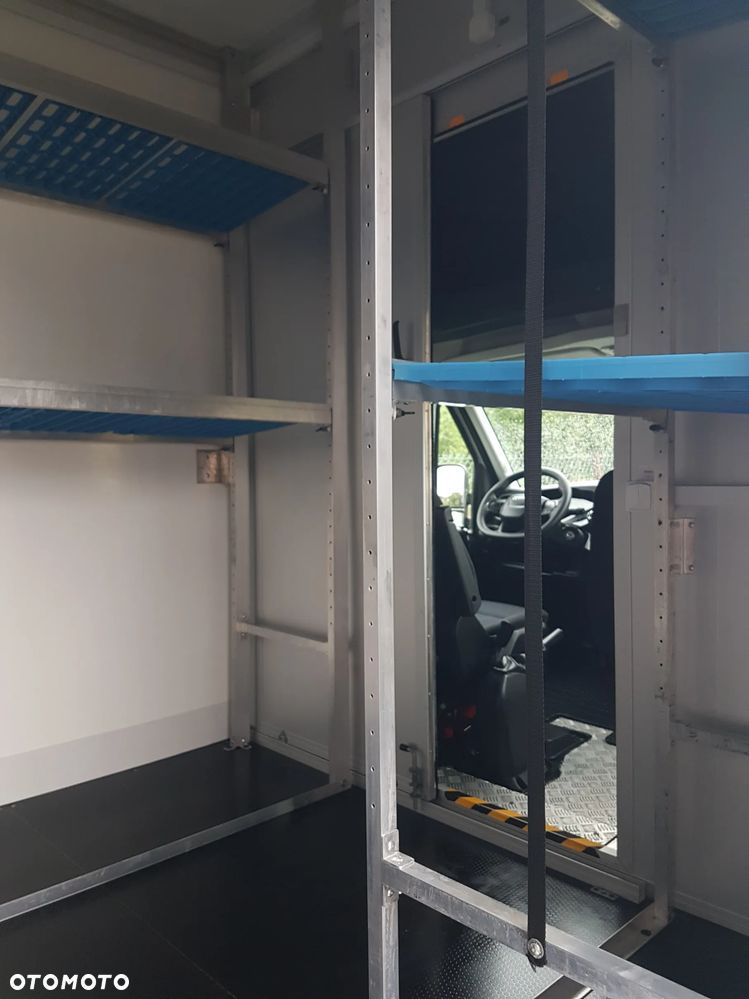 Iveco DAILY KONTENER NISKOPODŁOGOWY 4,44x2,23x2,42 SKLEP FOODTRUCK BAR KLIMA KONIOWÓZ KAMPER - 34