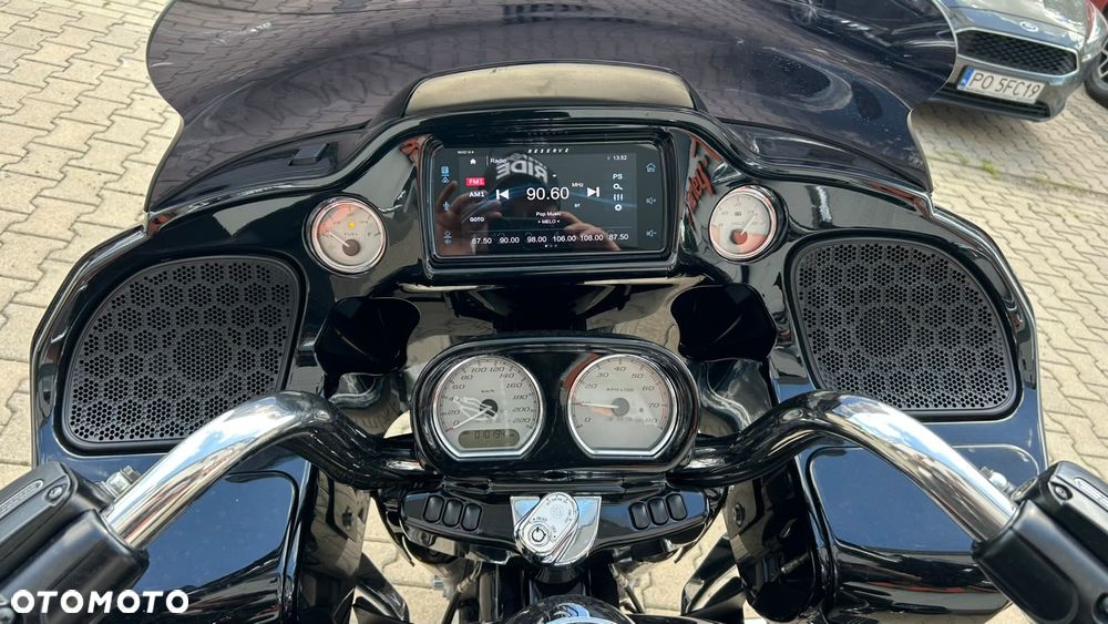 Harley-Davidson Touring Road Glide - 12