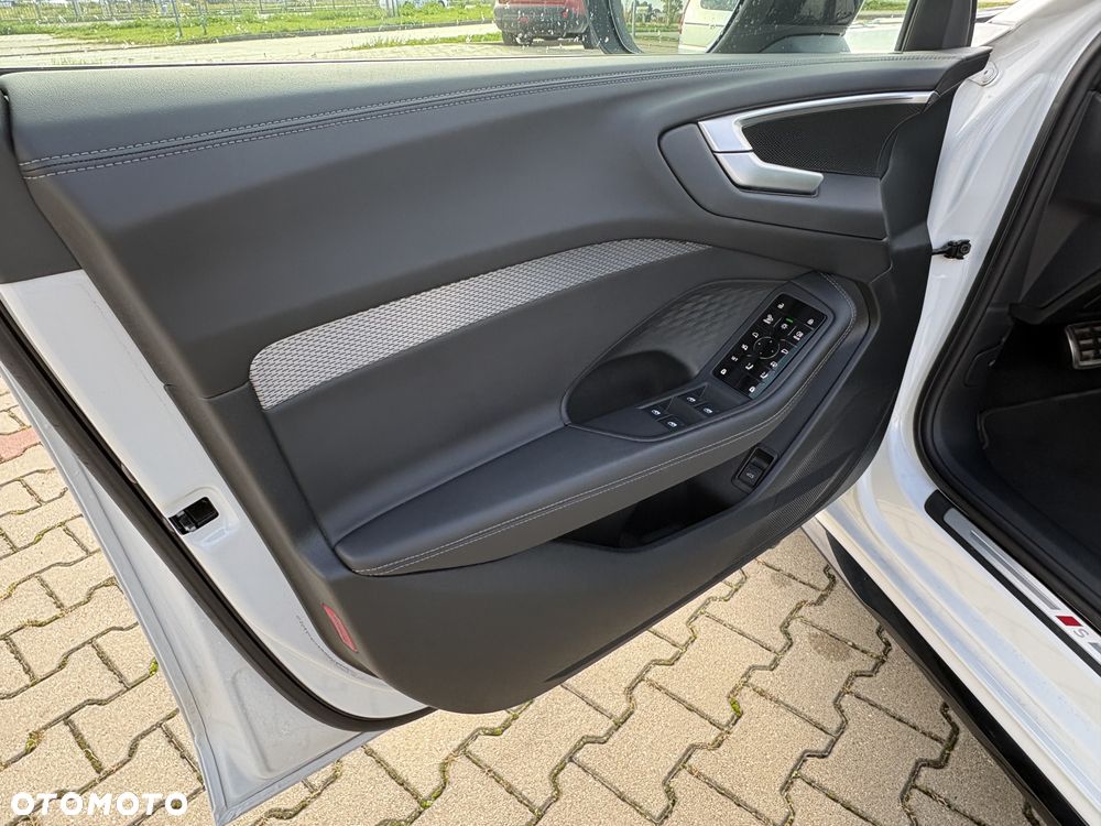 Audi A5 Limousine - 12