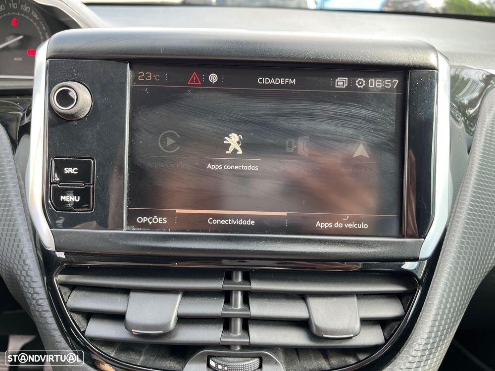Peugeot 2008 1.5 BlueHDi Signature - 44