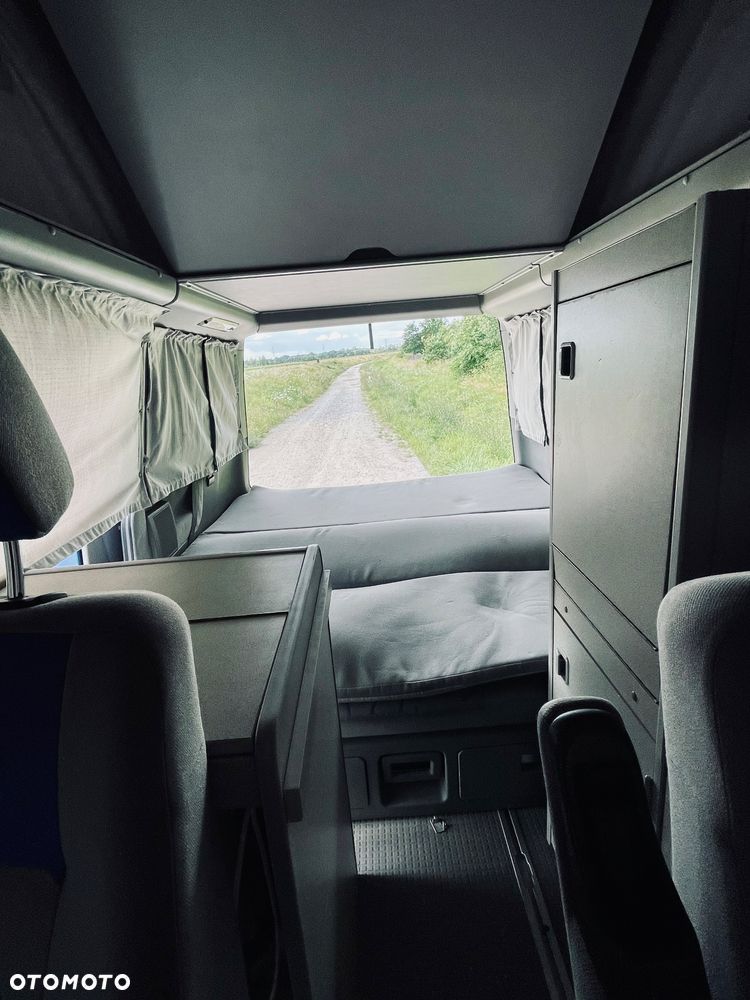 Volkswagen Multivan - 35