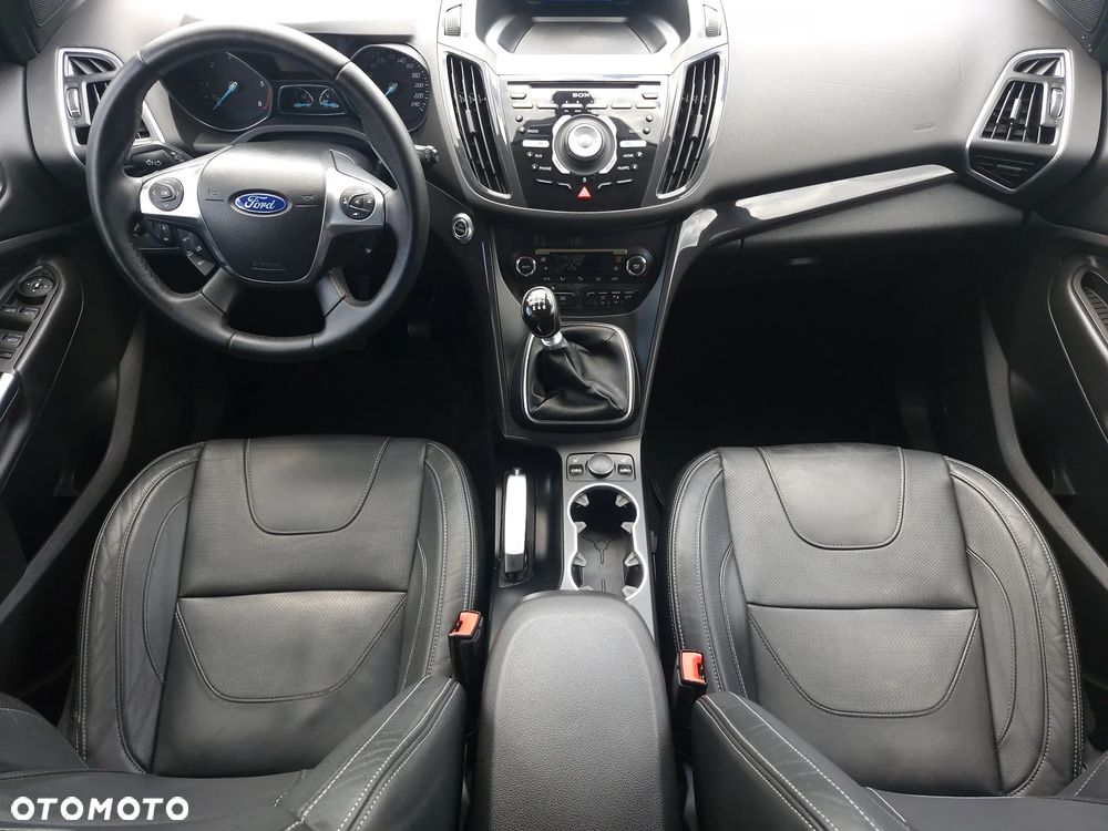 Ford Kuga 2.0 TDCi 4WD Titanium Plus - 26