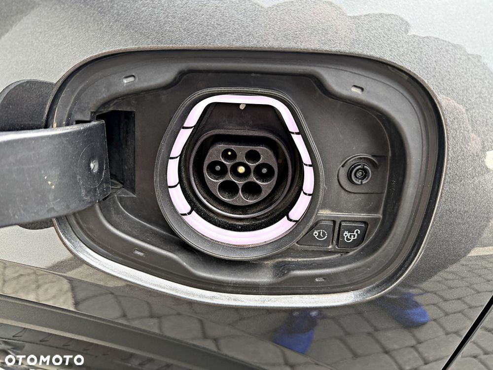 Ford Kuga 2.5 Duratec PHEV TITANIUM - 34