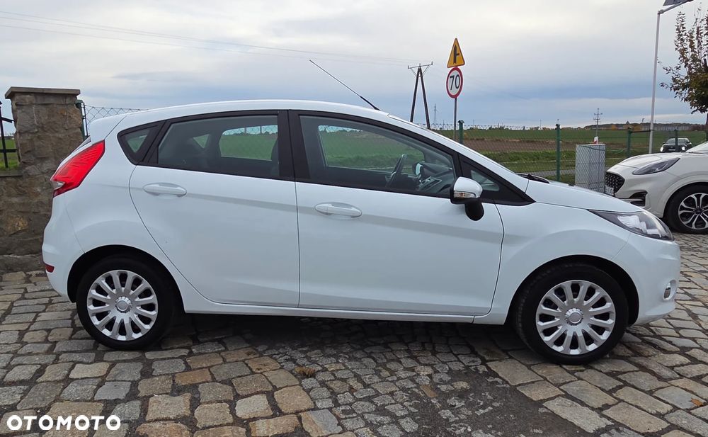 Ford Fiesta 1.25 Champions Edition - 8