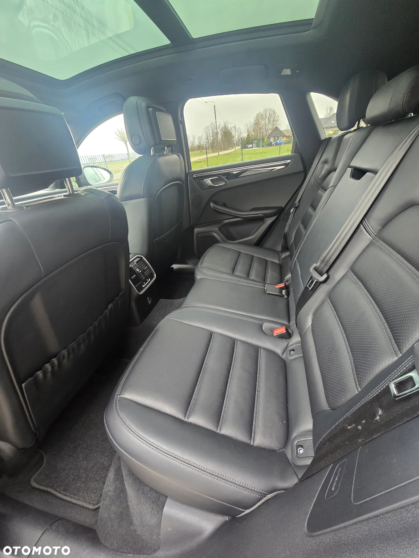 Porsche Macan S - 17