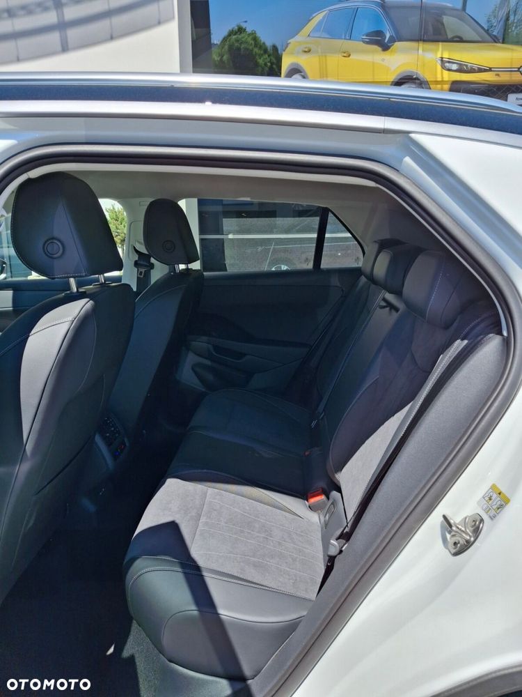 Volkswagen T-Roc - 18