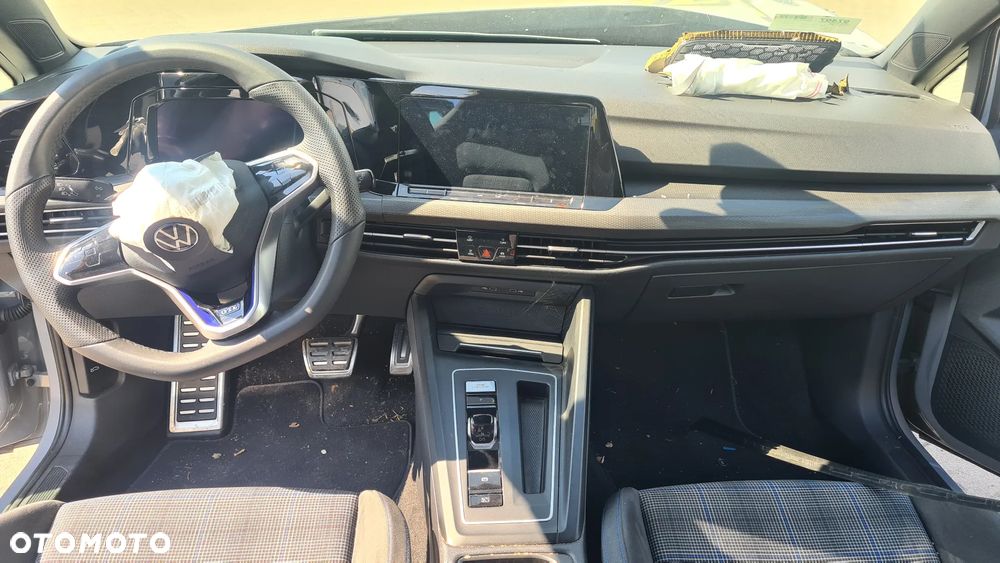 Volkswagen Golf 1.5 eTSI EVO Style DSG - 12