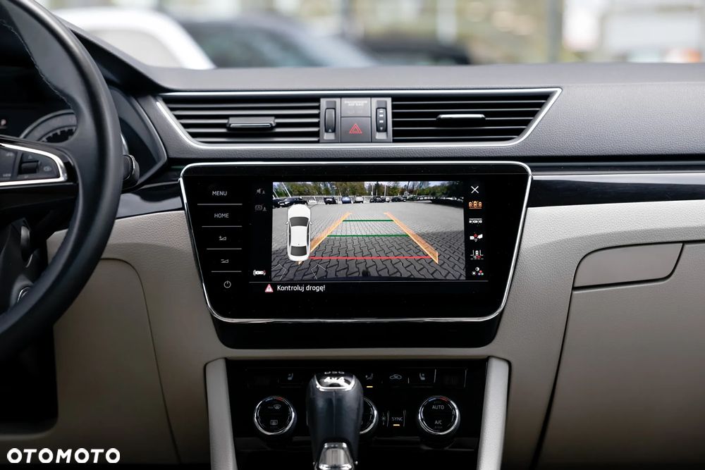 Skoda Superb 2.0 TDI 4x4 L&K DSG - 25