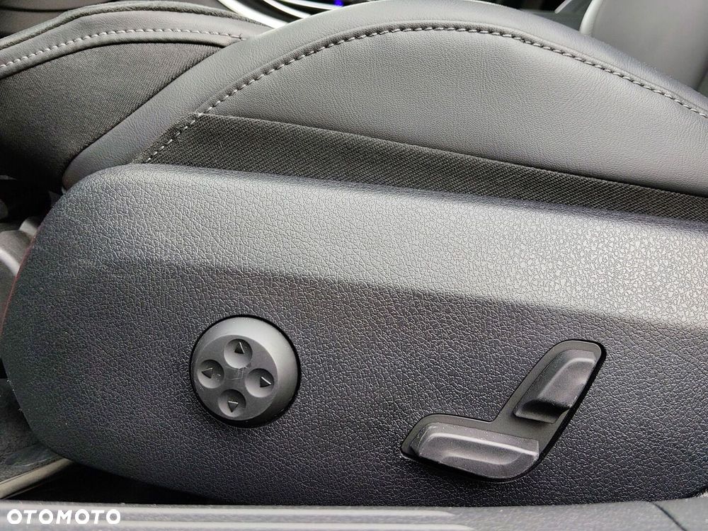 Mercedes-Benz Klasa C 220 d mHEV 4-Matic - 18