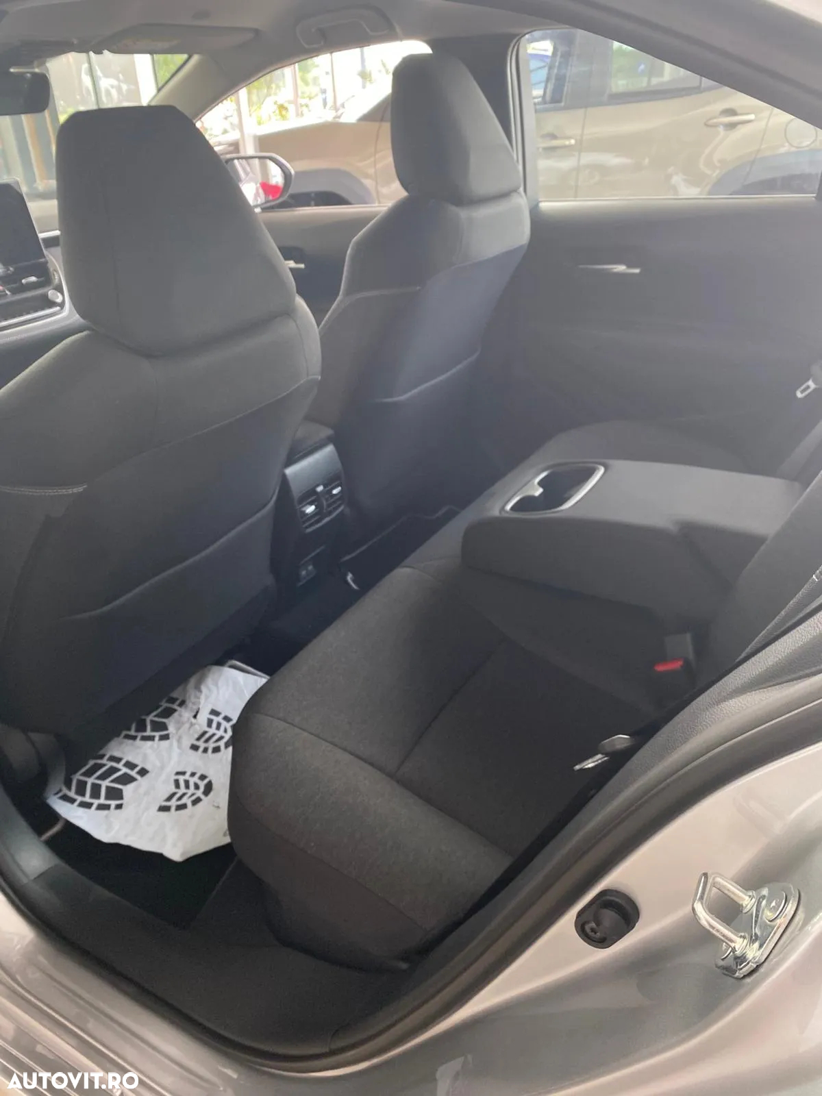 Toyota Corolla 1.8 HSD Business - 7