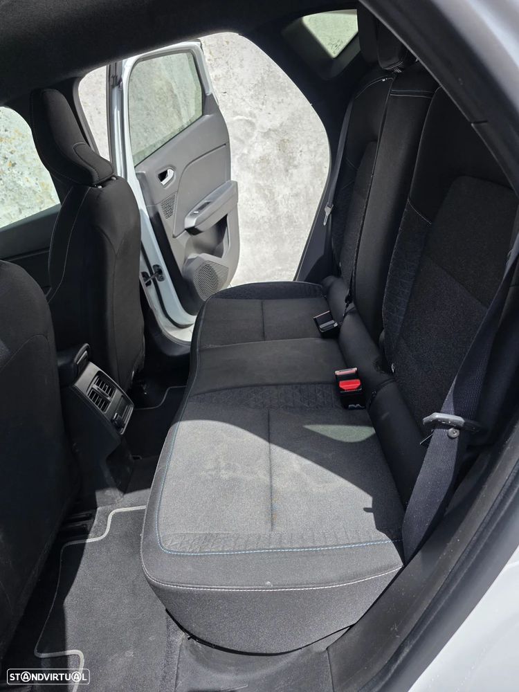 Renault Captur 1.0 TCe Exclusive Bi-Fuel - 28