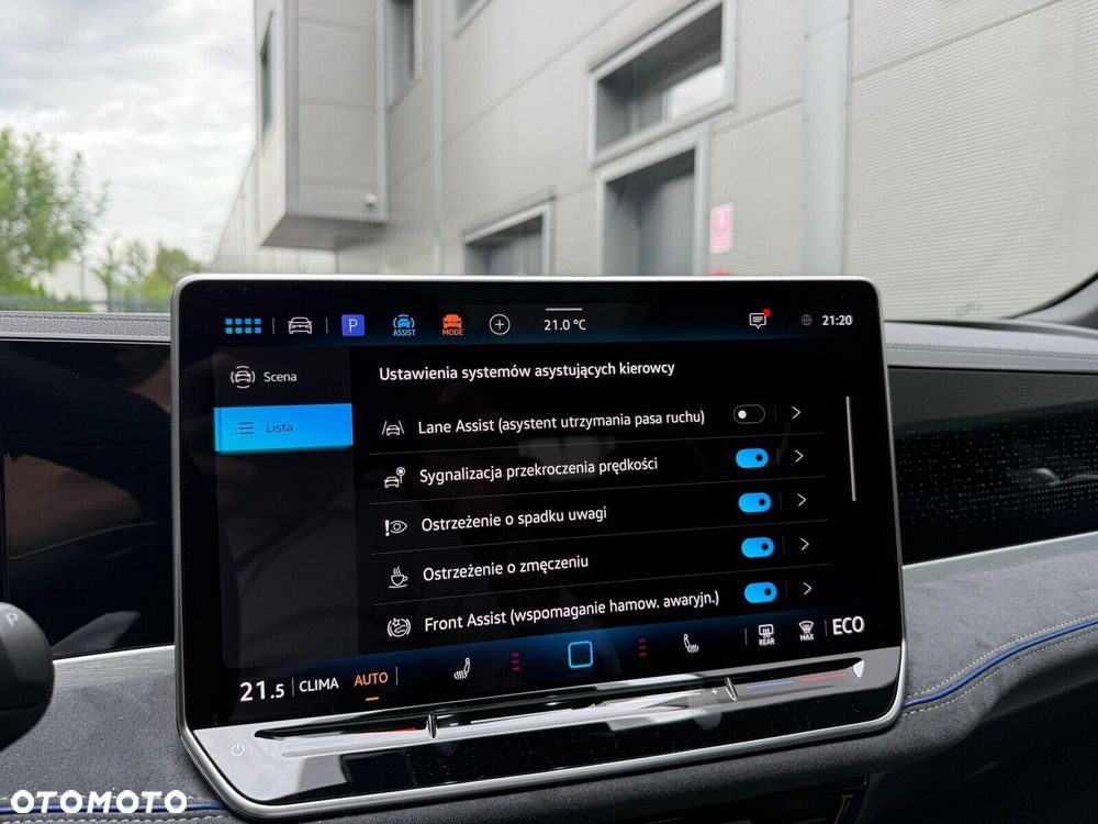 Volkswagen Passat Variant 1.5 TSI eHybrid PHEV 200kW R-Line Plus DSG - 24