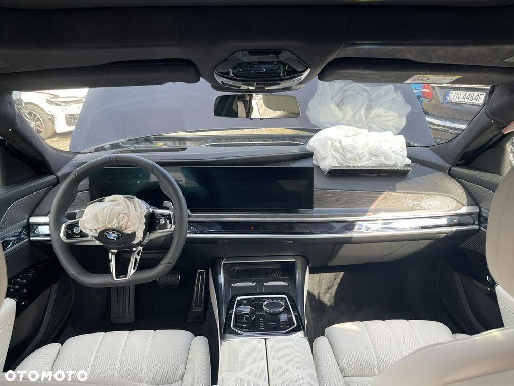 BMW Seria 7 740d xDrive mHEV Nero Lusso Edition sport - 10