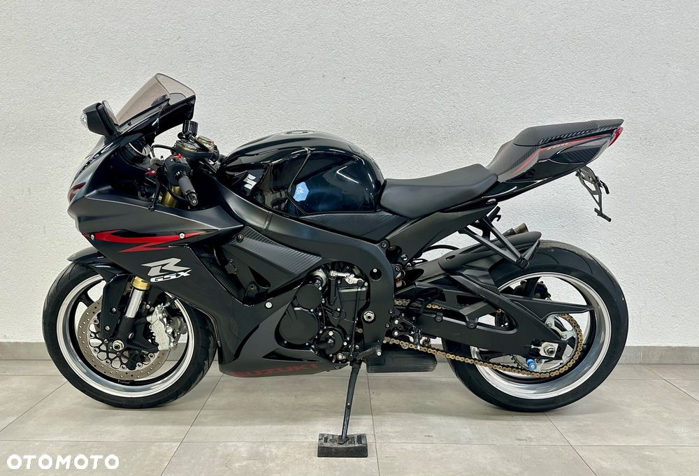 Suzuki GSX-R - 1