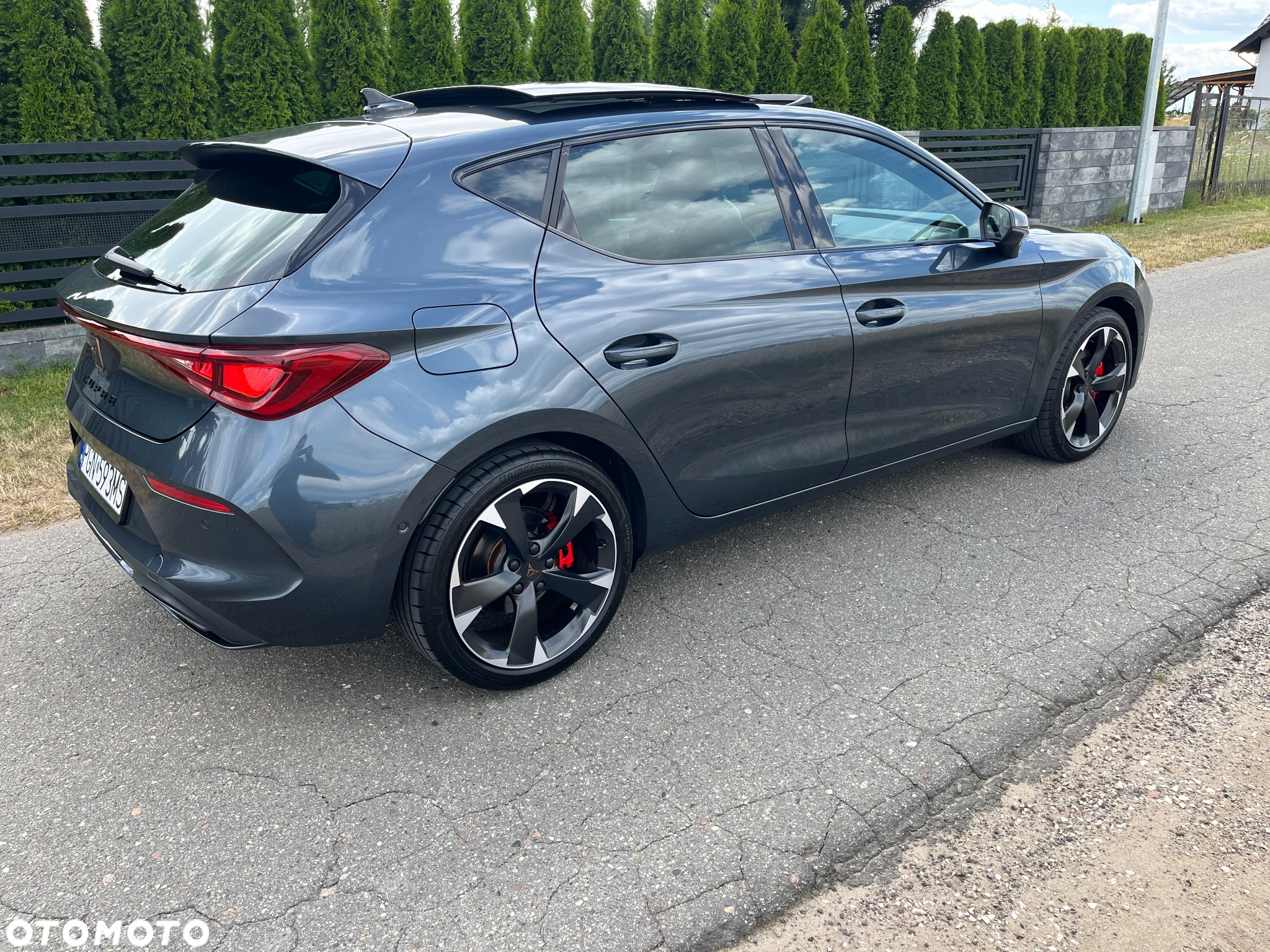 Cupra Leon 2.0 TSI DSG - 4