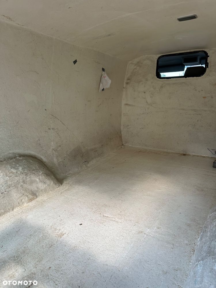 Volkswagen Transporter - 10