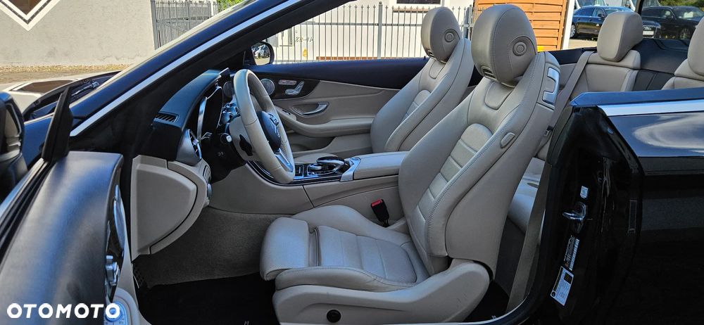 Mercedes-Benz Klasa C 300 Cabrio 9G-TRONIC AMG Line - 20