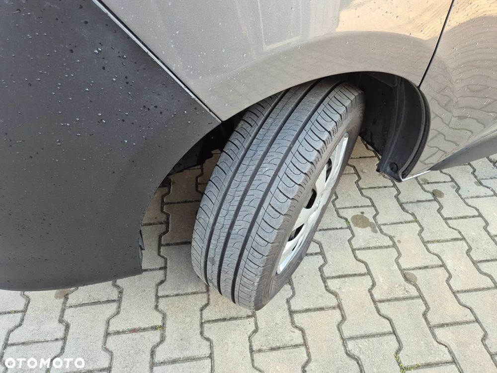 Opel Vivaro L2H1 - 12