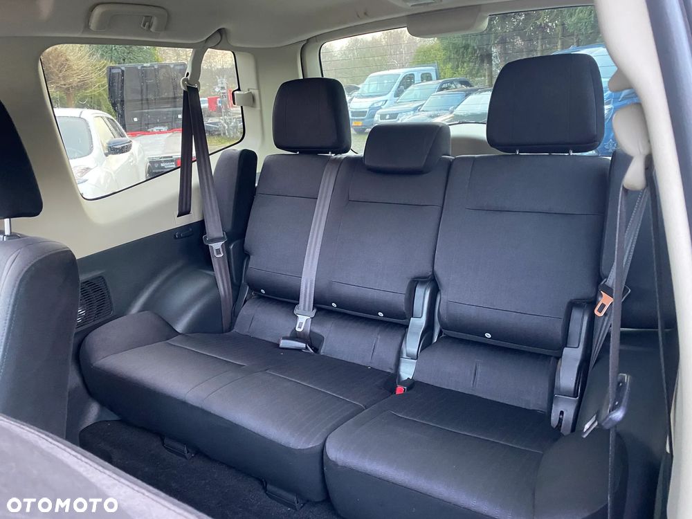 Mitsubishi Pajero - 9