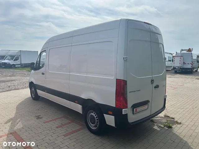 Mercedes-Benz Sprinter L2H2 - 4