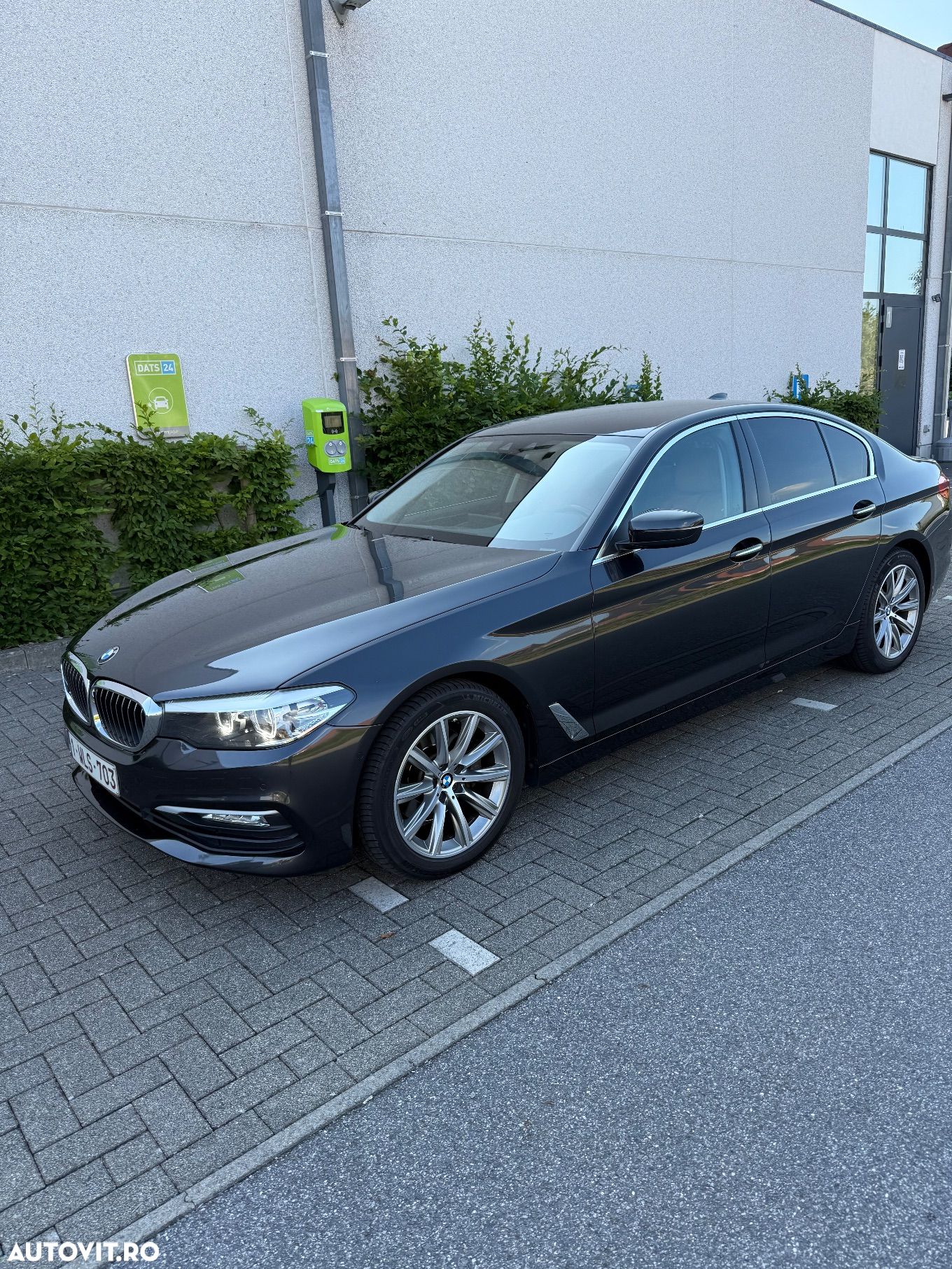 BMW Seria 5 520d Aut. Luxury Line - 1
