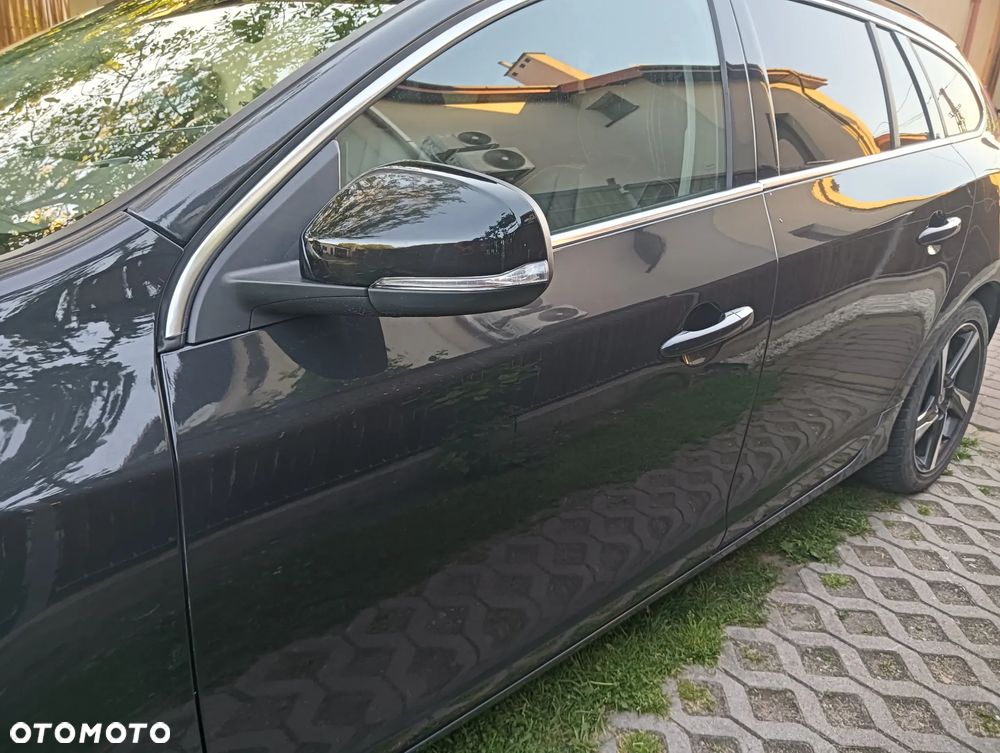 Volvo V60 D4 Geartronic Momentum Pro - 13