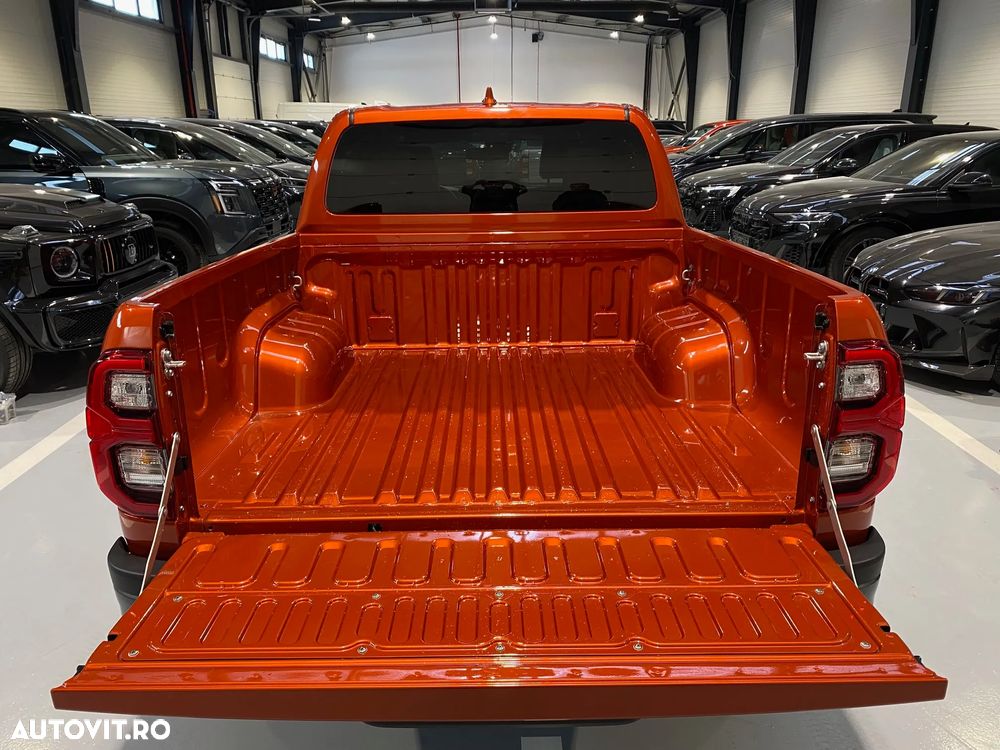 Toyota Hilux 2.8D 204CP 4x4 Double Cab AT MHEV Invincible - 5