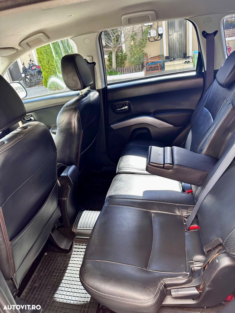 Citroën C-Crosser 2.2 HDI Exclusive - 16