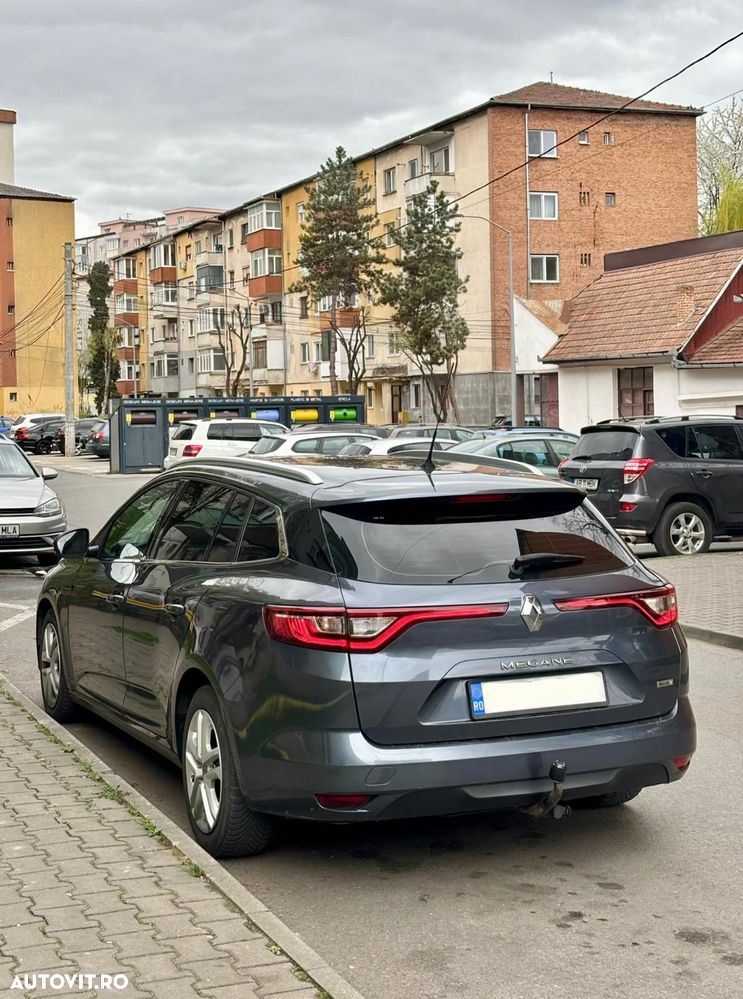 Renault Megane - 5